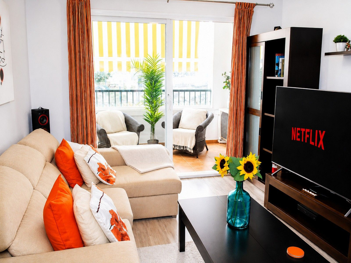 2 Bed Apartment for sale in Calahonda Costa Del Sol, Málaga, Spain