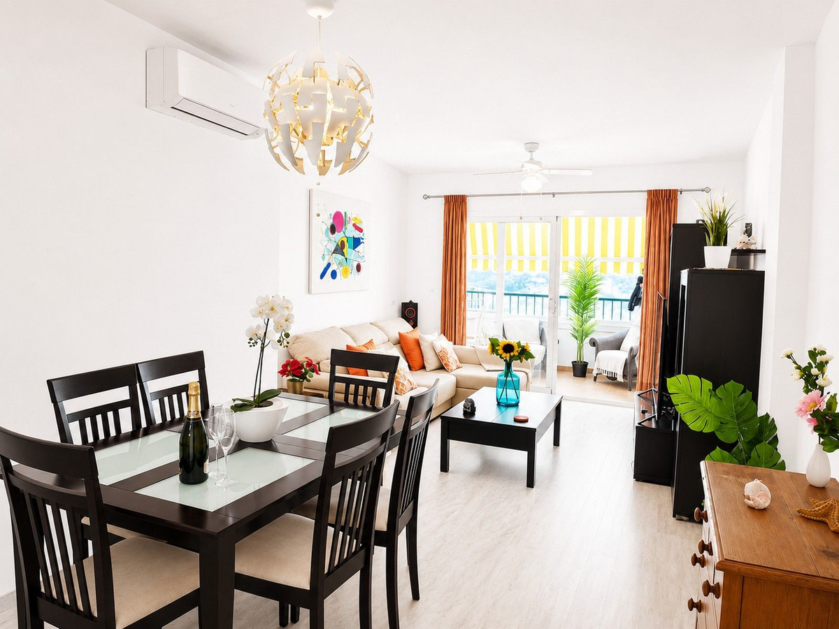 2 Bed Apartment for sale in Calahonda Costa Del Sol, Málaga, Spain