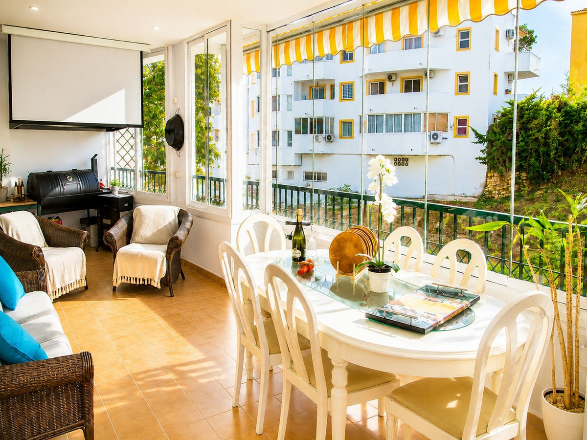 2 Bed Apartment for sale in Calahonda Costa Del Sol, Málaga, Spain