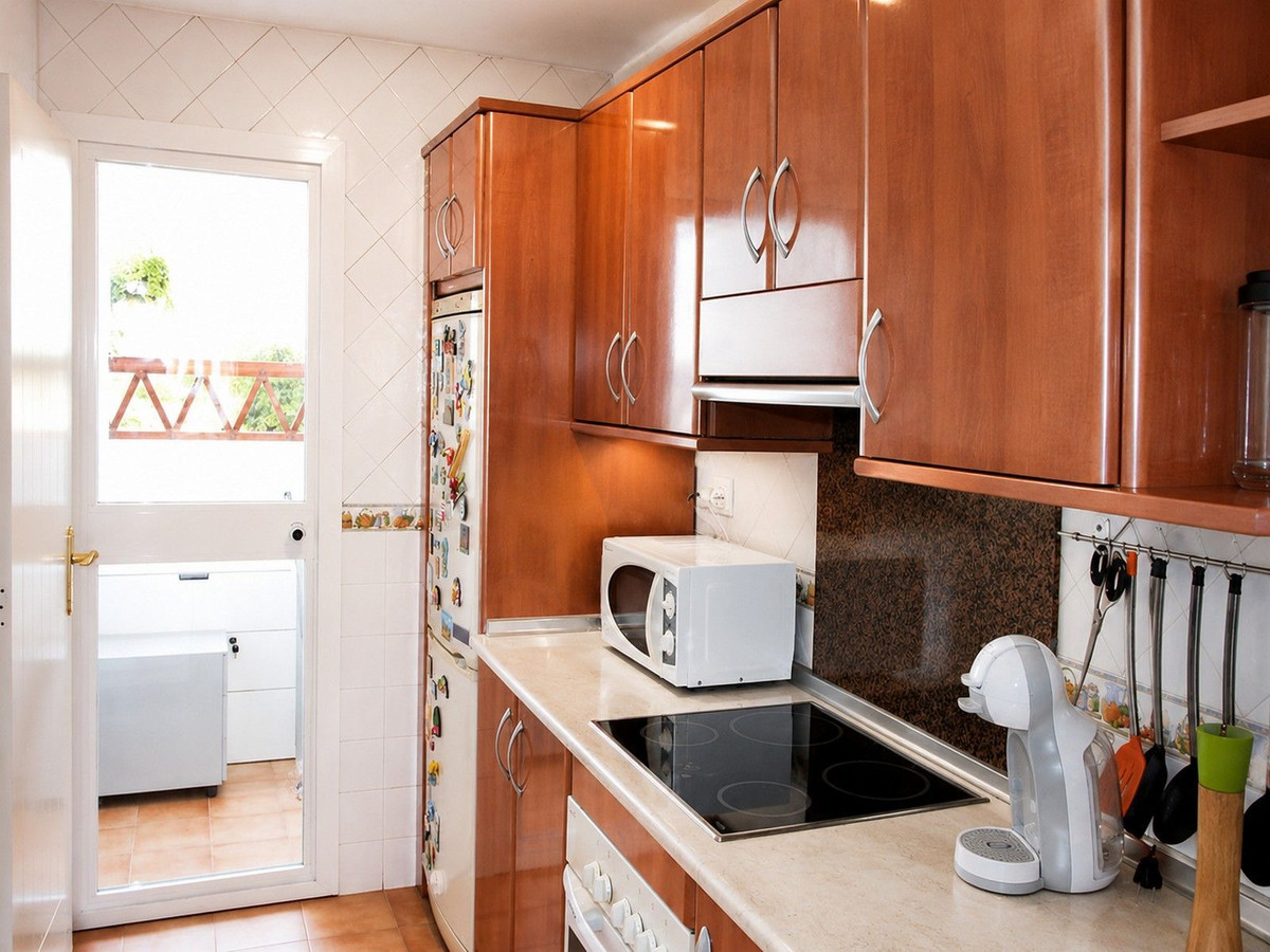 2 Bed Apartment for sale in Calahonda Costa Del Sol, Málaga, Spain