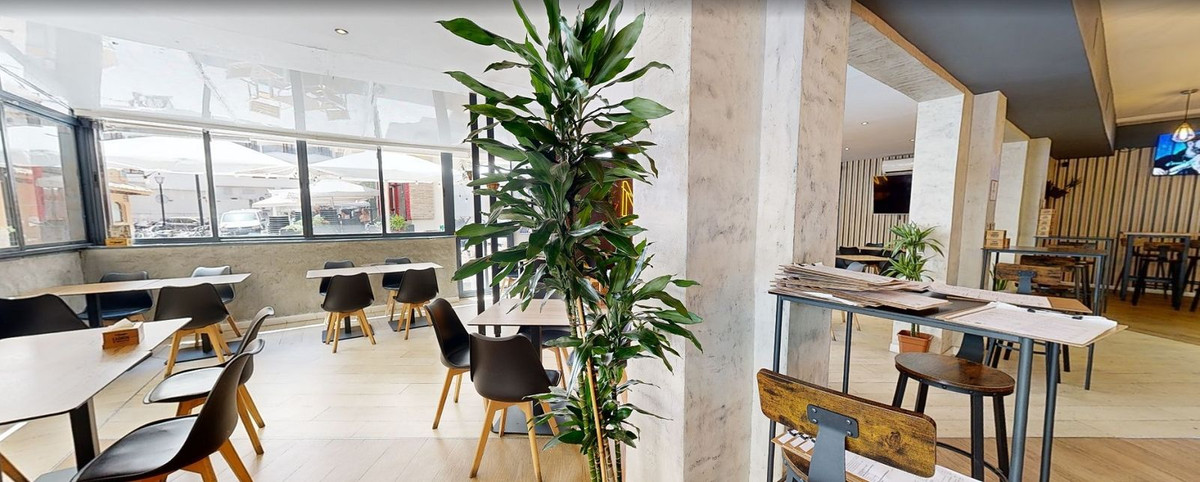 Commercial unit for sale in Los Boliches Costa Del Sol, Málaga, Spain