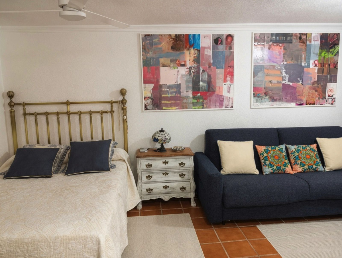 1 Bed Apartment for sale in Torreguadiaro Costa Del Sol, Cádiz, Spain