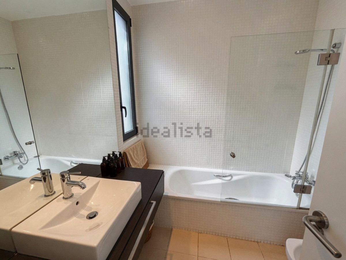 3 Bed Townhouse for sale in San Enrique Costa Del Sol, Cádiz, Spain