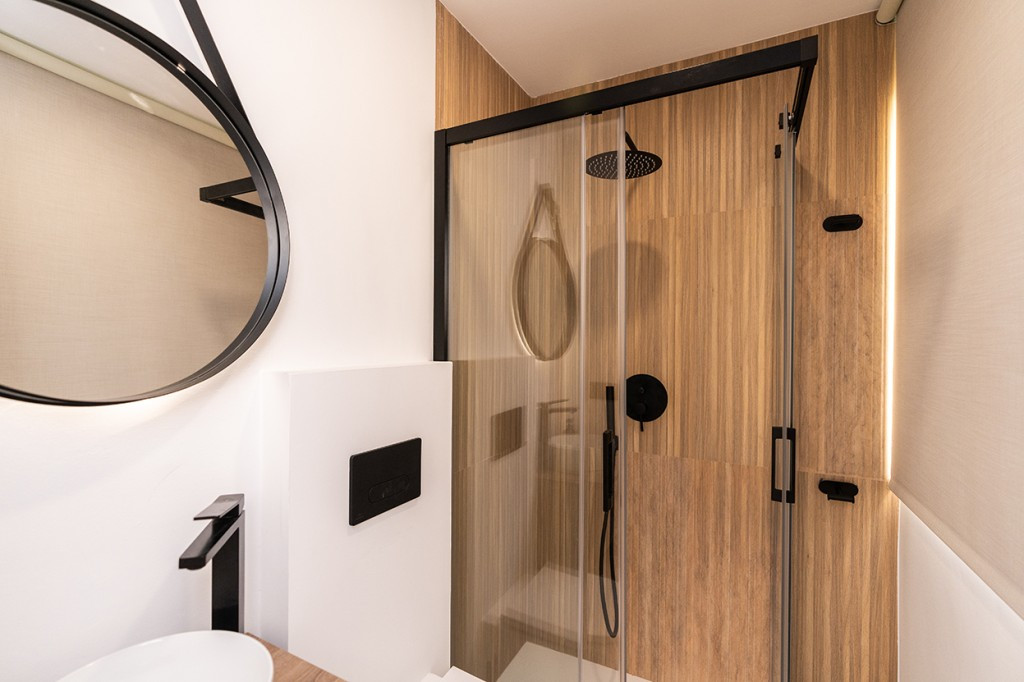 Se vende Apartamento Planta Media de 2 dormitorios en Costa Del Sol, Málaga, España