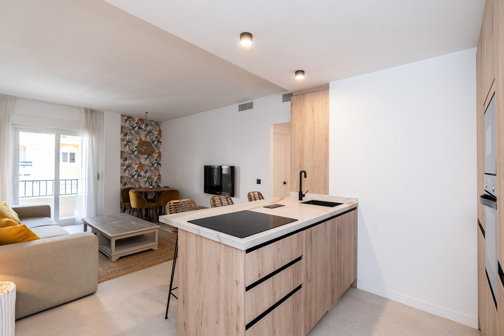 Se vende Apartamento Planta Media de 2 dormitorios en Costa Del Sol, Málaga, España