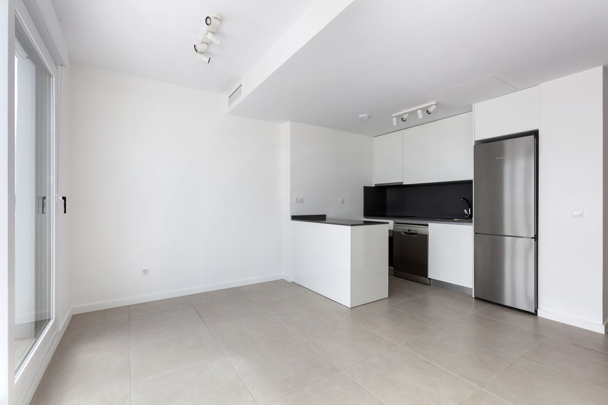 3 Bed Apartment for sale in Estepona Costa Del Sol, Málaga, Spain