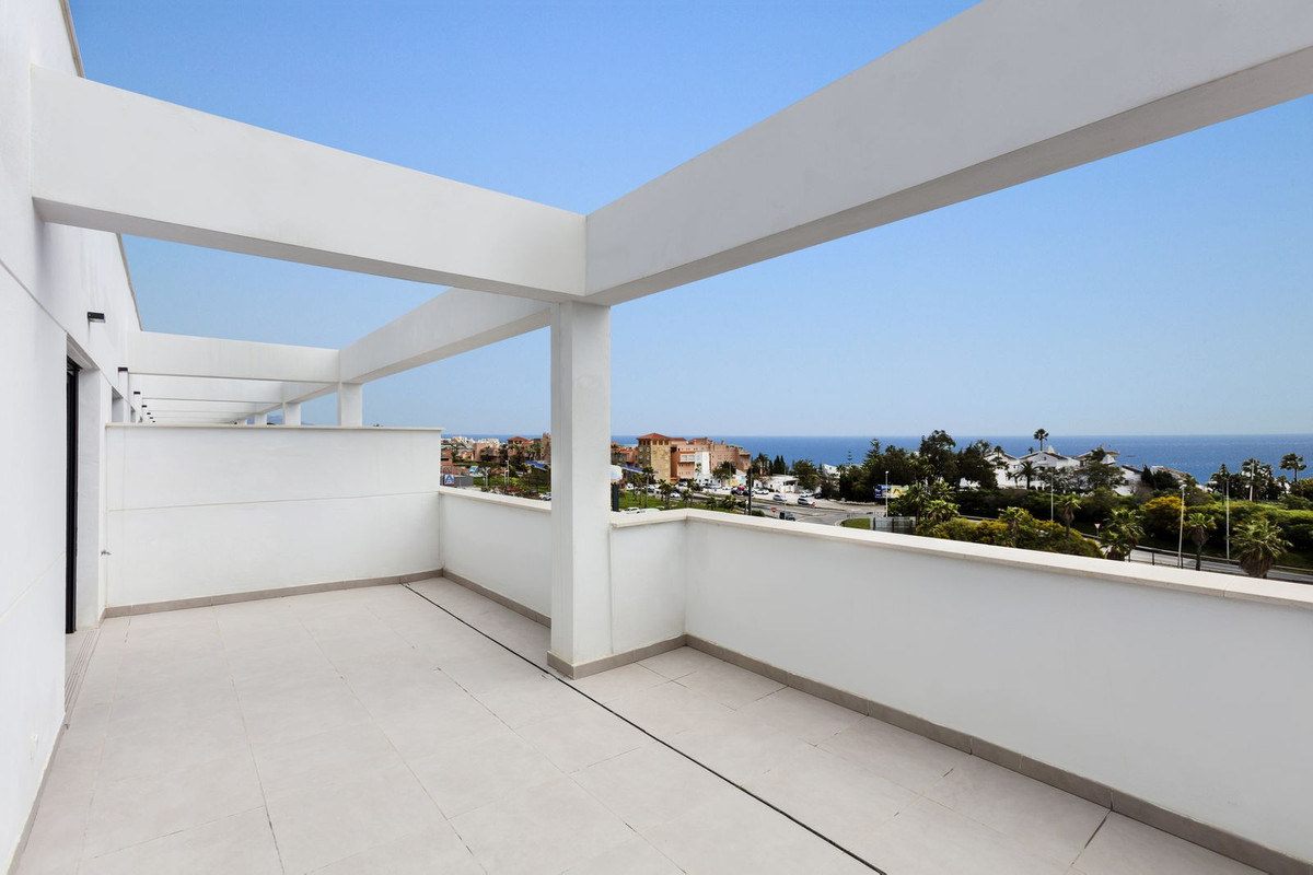 3 Bed Apartment for sale in Estepona Costa Del Sol, Málaga, Spain