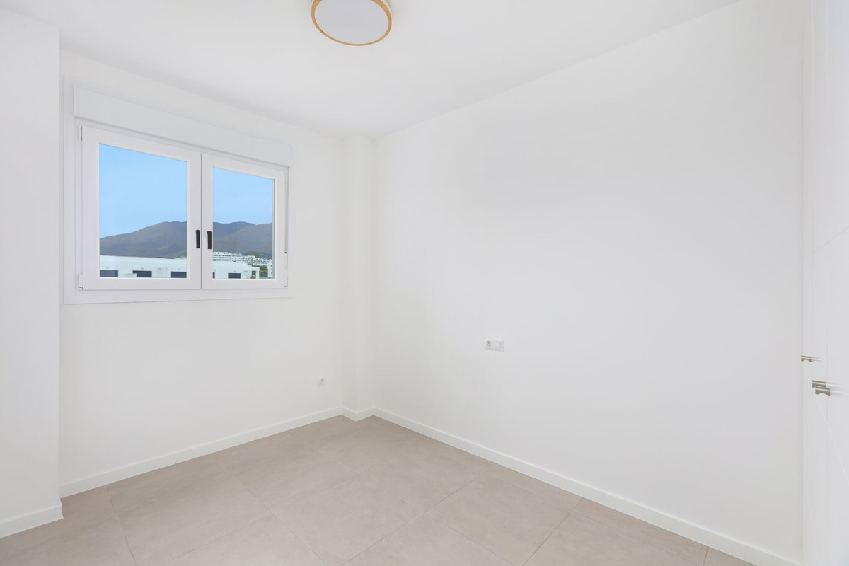 3 Bed Apartment for sale in Estepona Costa Del Sol, Málaga, Spain