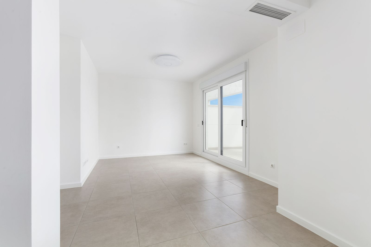 3 Bed Apartment for sale in Estepona Costa Del Sol, Málaga, Spain