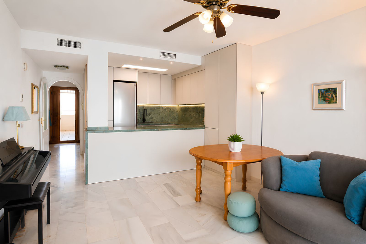 Se vende Apartamento en Planta Última de 1 dormitorios en Costa Del Sol, Málaga, España