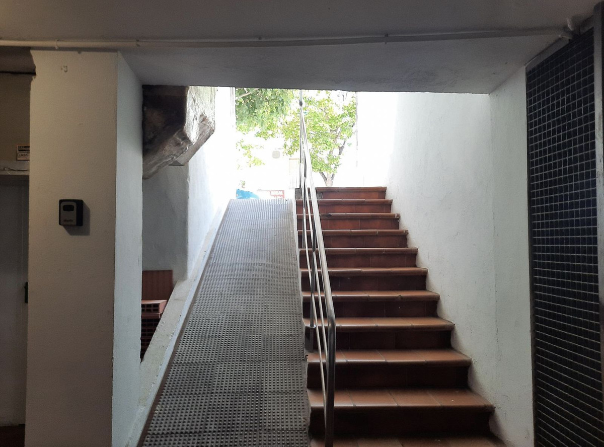 22 Bed Commercial unit for sale in San Pedro De Alcántara Costa Del Sol, Málaga, Spain