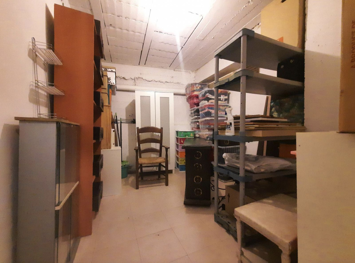 22 Bed Commercial unit for sale in San Pedro De Alcántara Costa Del Sol, Málaga, Spain
