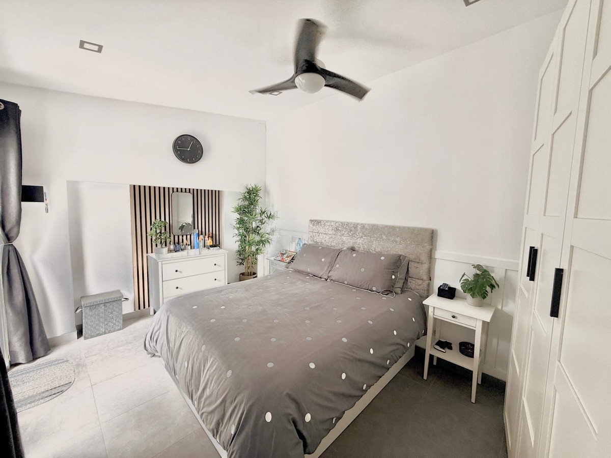 Se vende Pareada de 3 dormitorios en Costa Del Sol, Málaga, España
