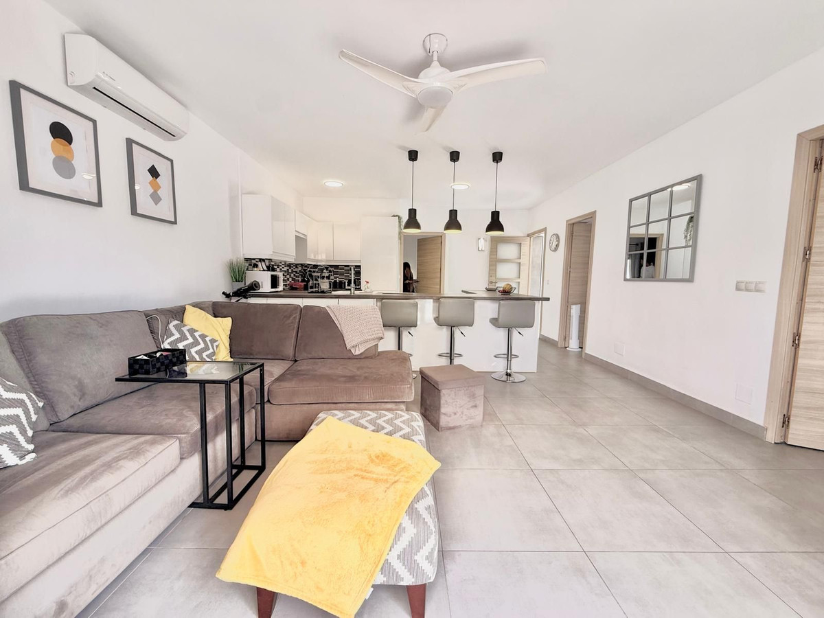 Se vende Pareada de 3 dormitorios en Costa Del Sol, Málaga, España