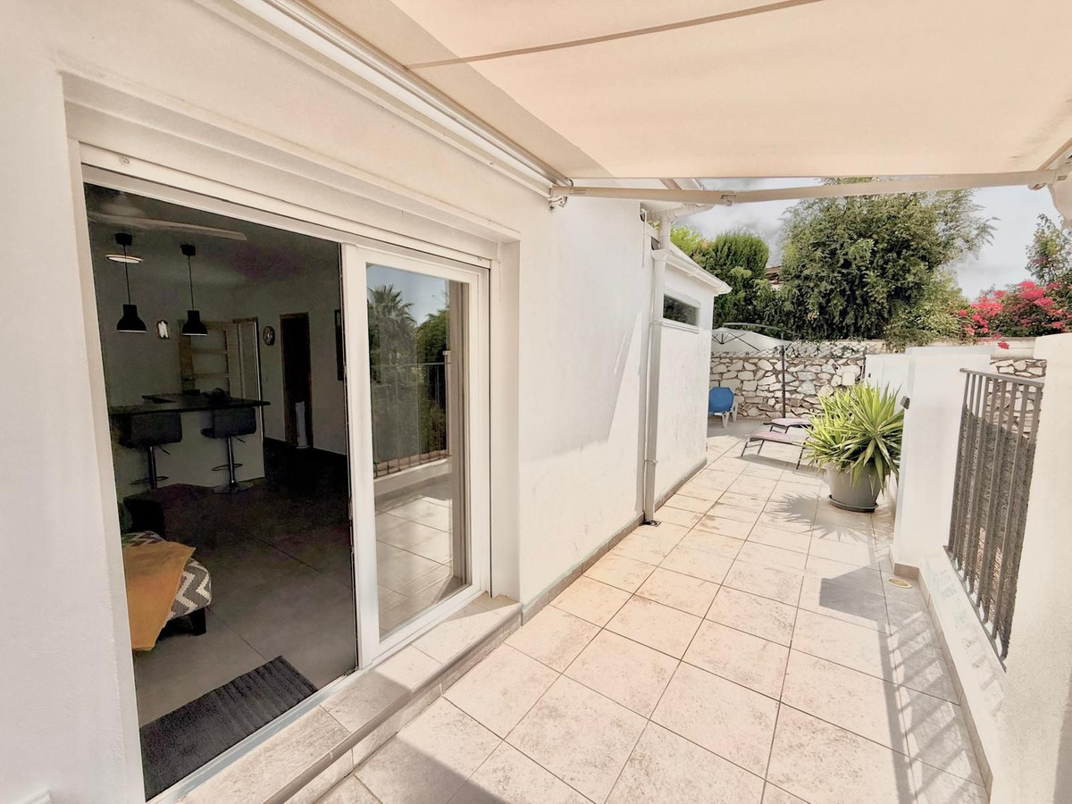 Se vende Pareada de 3 dormitorios en Costa Del Sol, Málaga, España