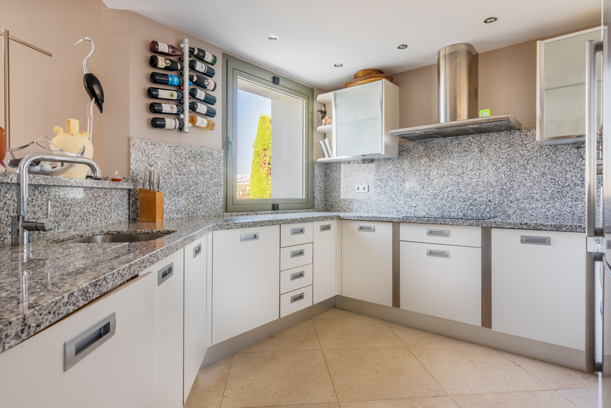 2 Bed Apartment for sale in Los Flamingos Costa Del Sol, Málaga, Spain