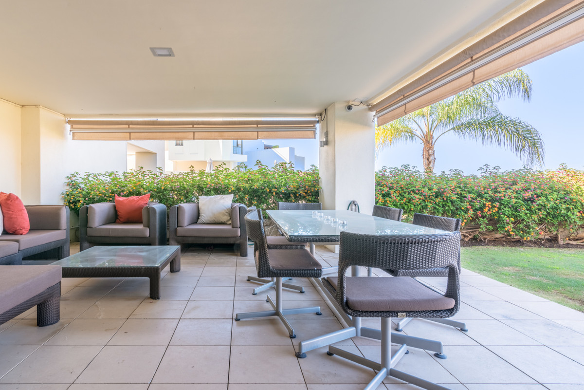 2 Bed Apartment for sale in Los Flamingos Costa Del Sol, Málaga, Spain