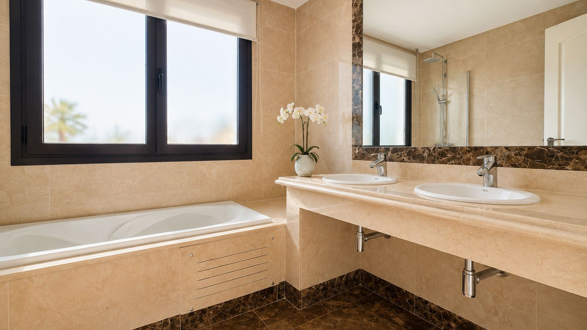 3 Bed Townhouse for sale in Estepona Costa Del Sol, Málaga, Spain