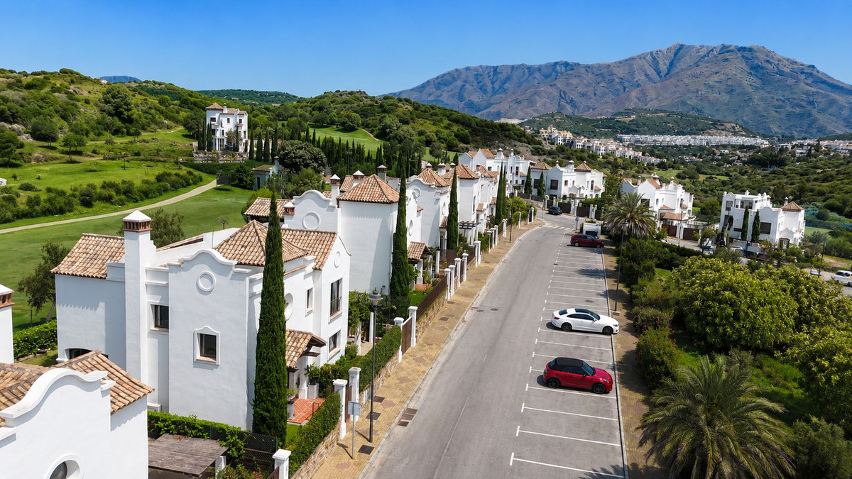 3 Bed Townhouse for sale in Estepona Costa Del Sol, Málaga, Spain