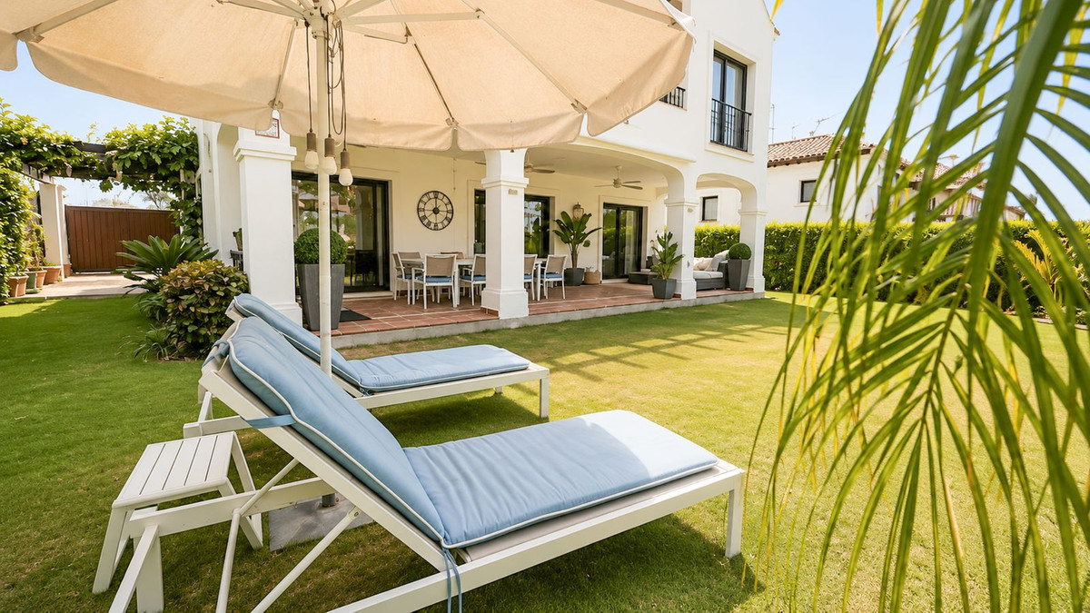 3 Bed Townhouse for sale in Estepona Costa Del Sol, Málaga, Spain