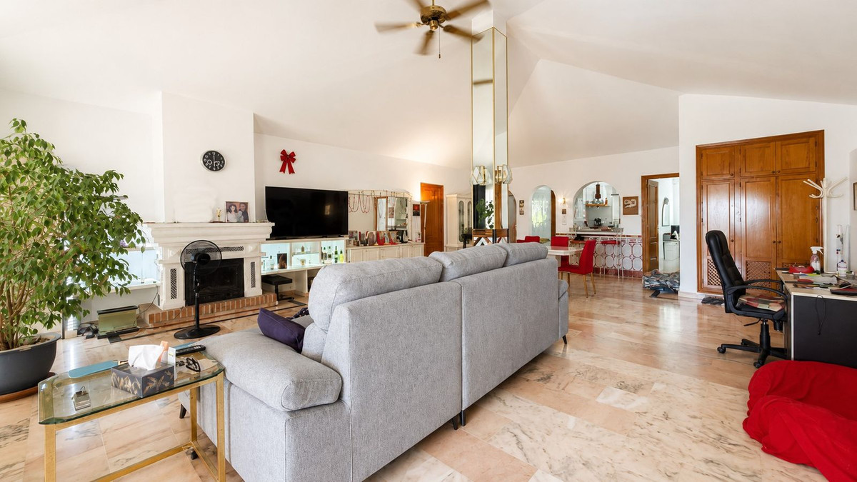 Se vende Villa - Chalet de 3 dormitorios en Costa Del Sol, Málaga, España