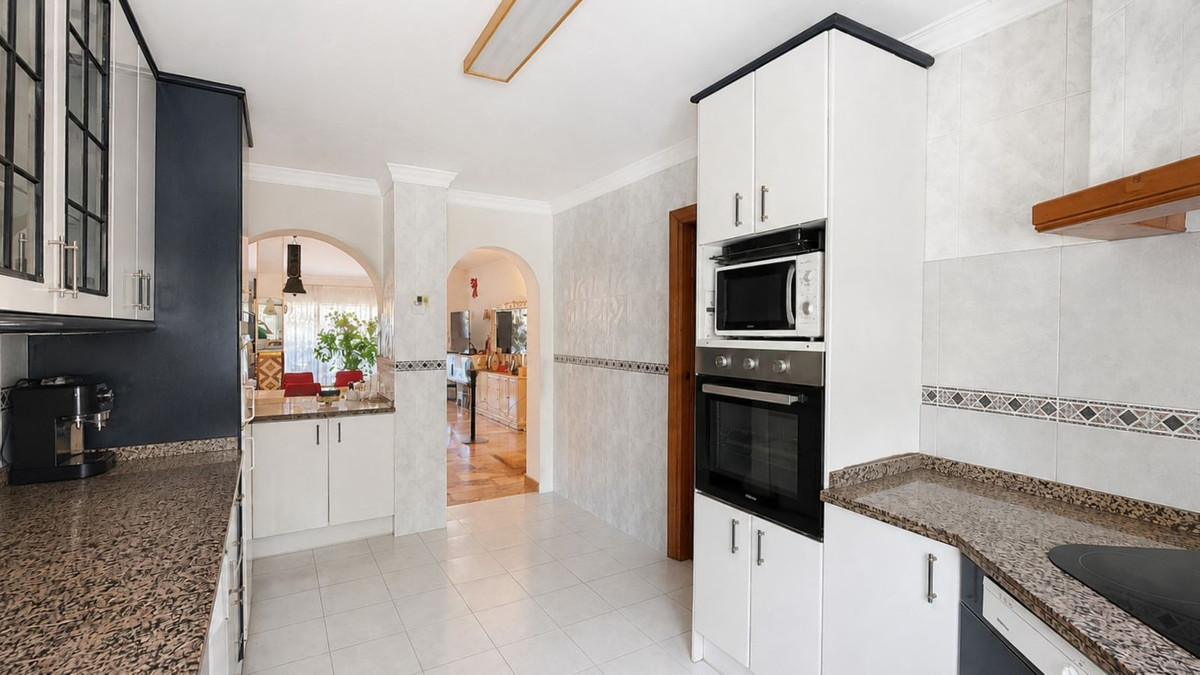 Se vende Villa - Chalet de 3 dormitorios en Costa Del Sol, Málaga, España
