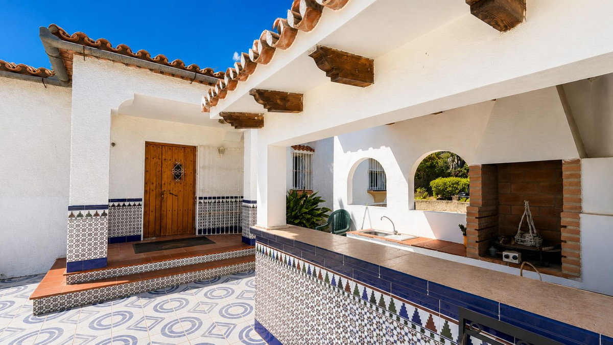 Se vende Villa - Chalet de 3 dormitorios en Costa Del Sol, Málaga, España