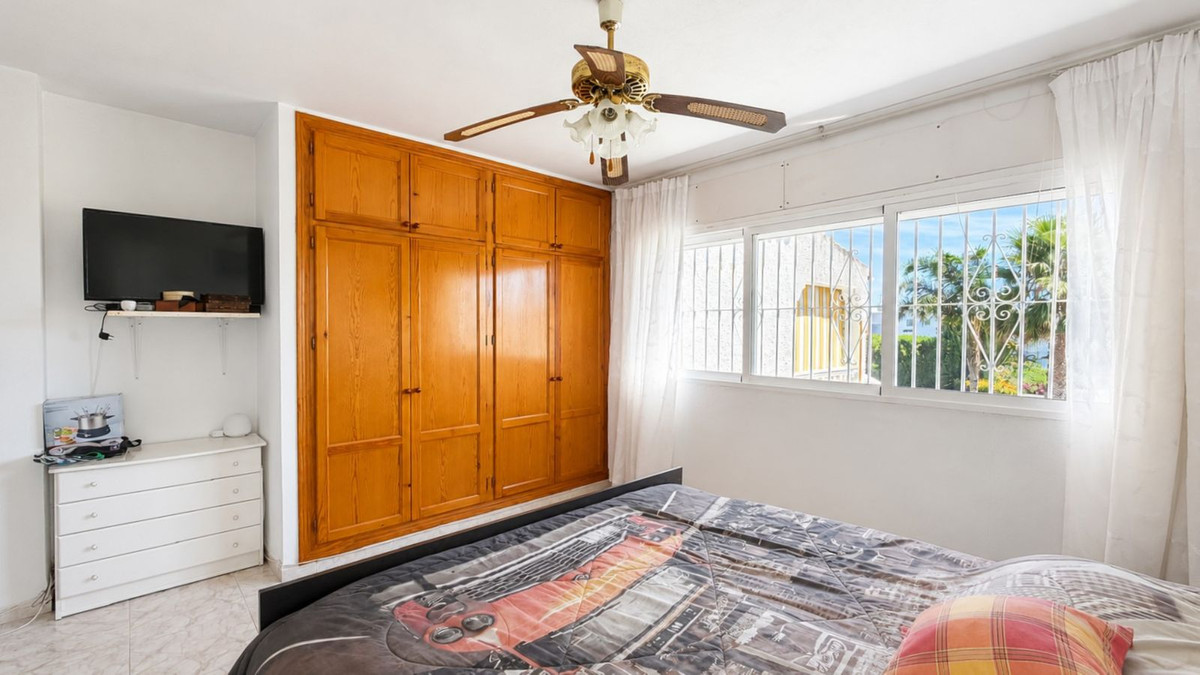 Se vende Villa - Chalet de 3 dormitorios en Costa Del Sol, Málaga, España