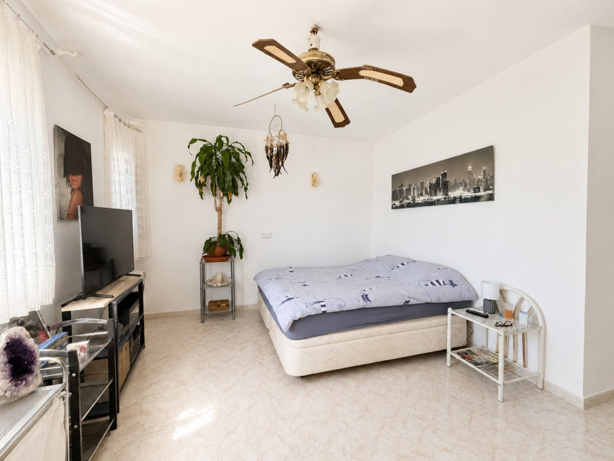 Se vende Villa - Chalet de 3 dormitorios en Costa Del Sol, Málaga, España