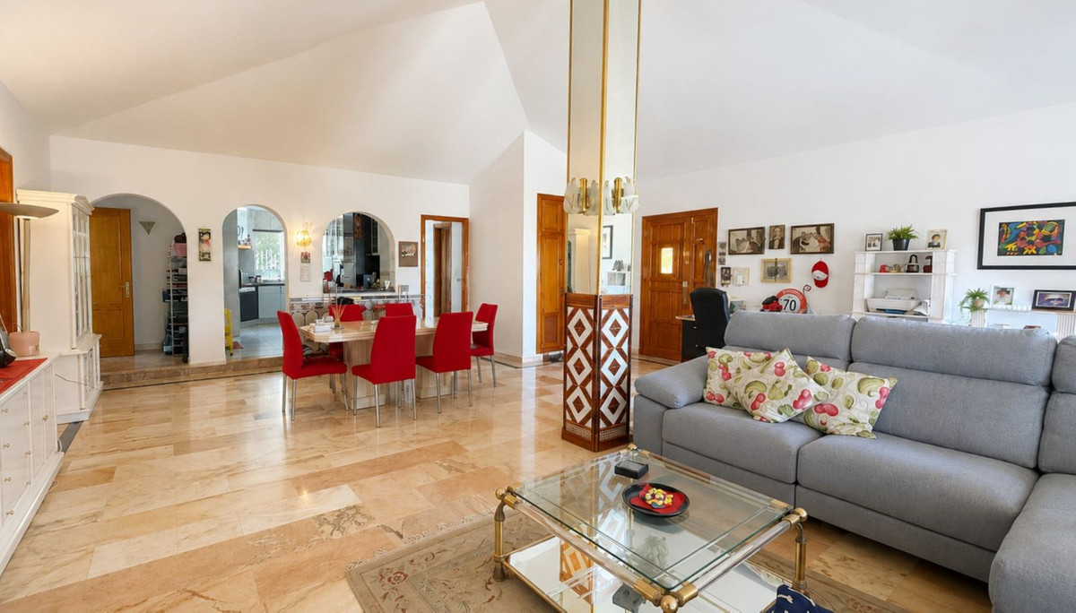 Se vende Villa - Chalet de 3 dormitorios en Costa Del Sol, Málaga, España