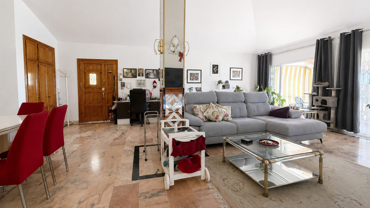 Se vende Villa - Chalet de 3 dormitorios en Costa Del Sol, Málaga, España