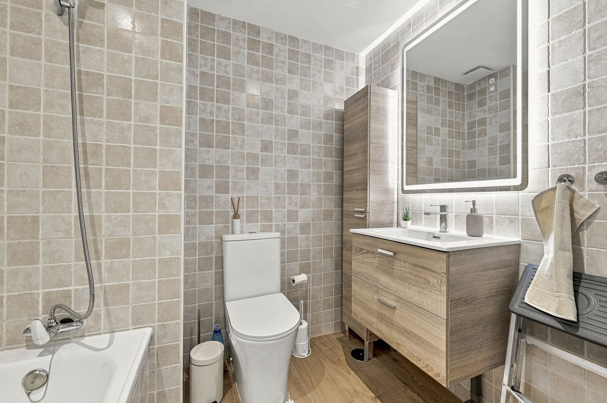2 Bed Apartment for sale in Reserva De Marbella Costa Del Sol, Málaga, Spain