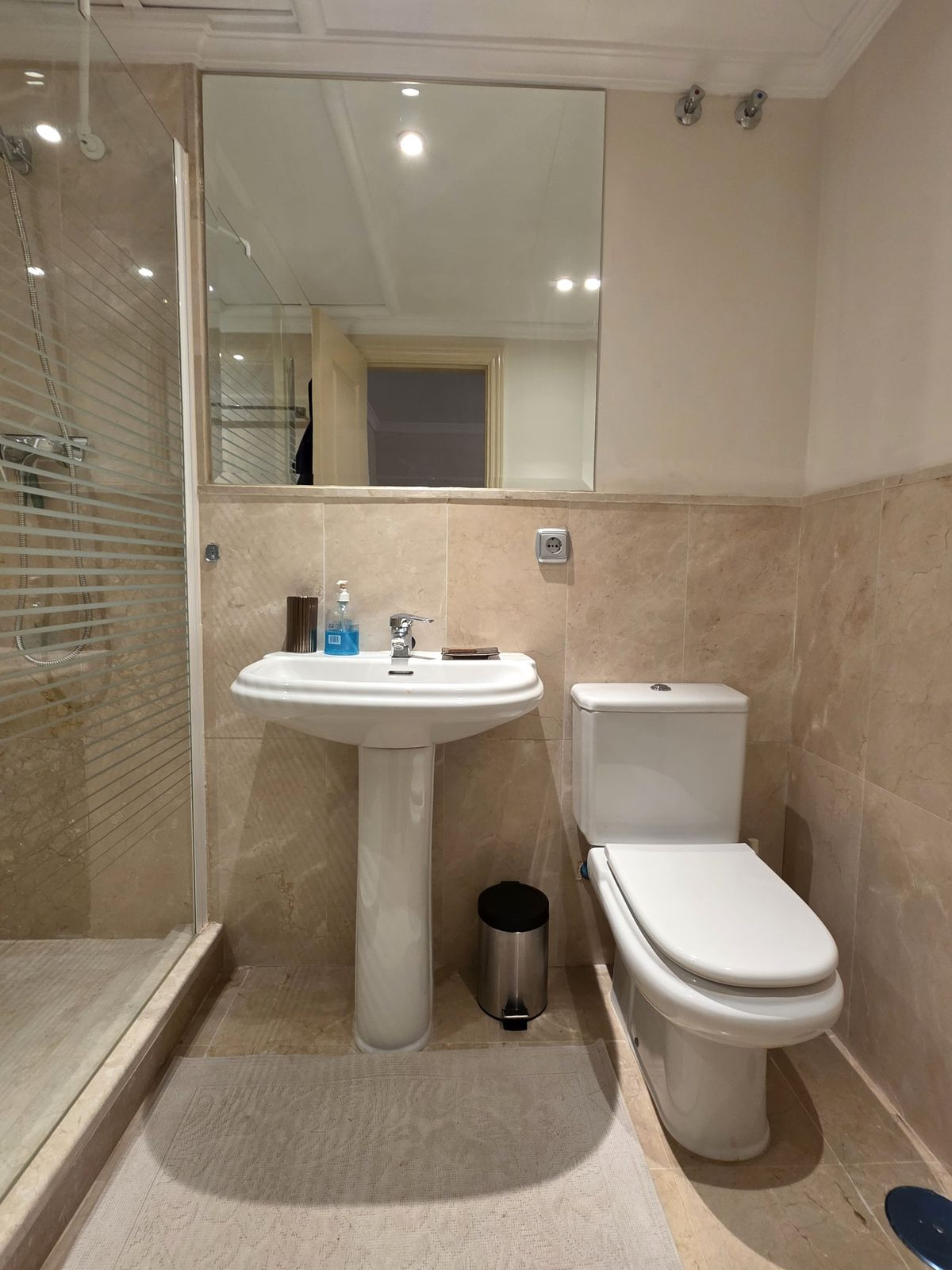 2 Bed Apartment for sale in Atalaya Costa Del Sol, Málaga, Spain