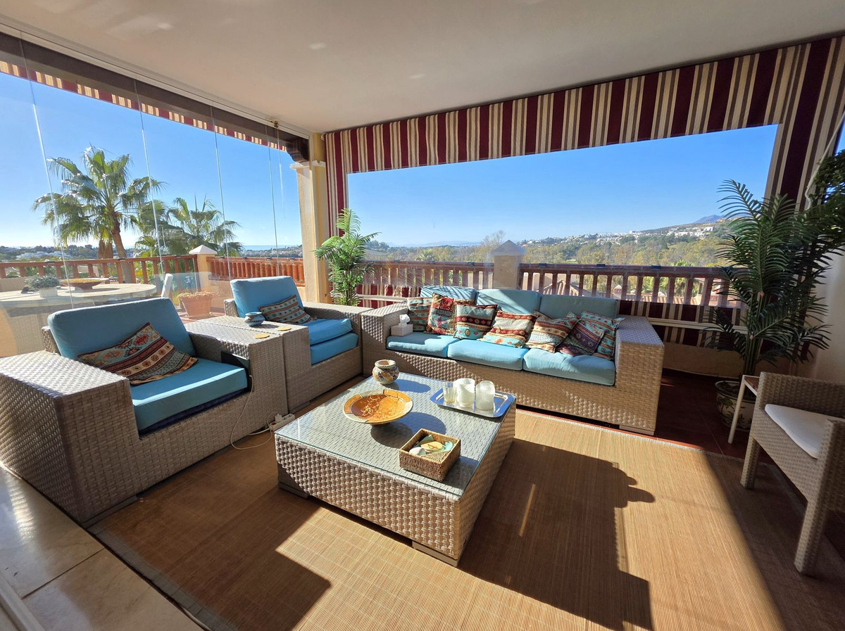 2 Bed Apartment for sale in Atalaya Costa Del Sol, Málaga, Spain