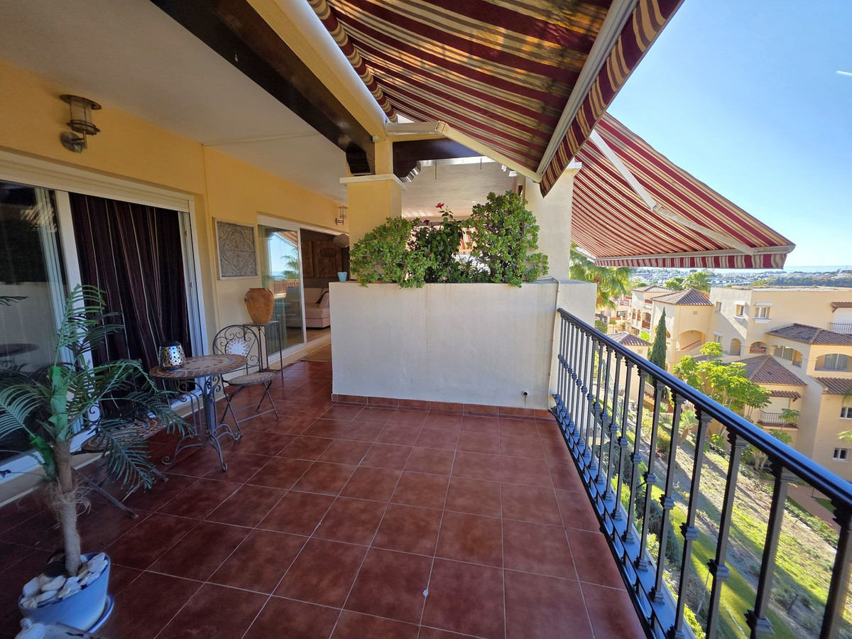 2 Bed Apartment for sale in Atalaya Costa Del Sol, Málaga, Spain