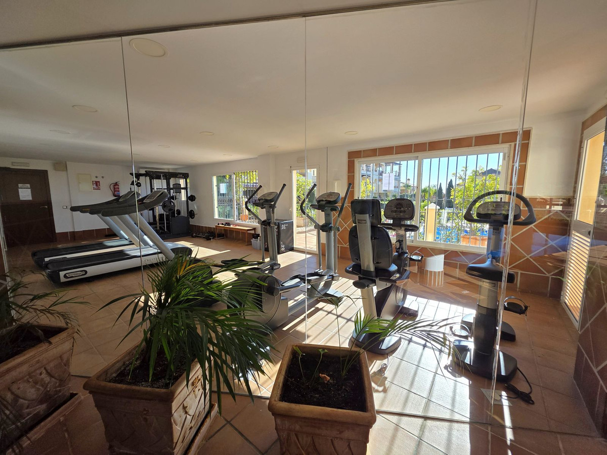 2 Bed Apartment for sale in Atalaya Costa Del Sol, Málaga, Spain