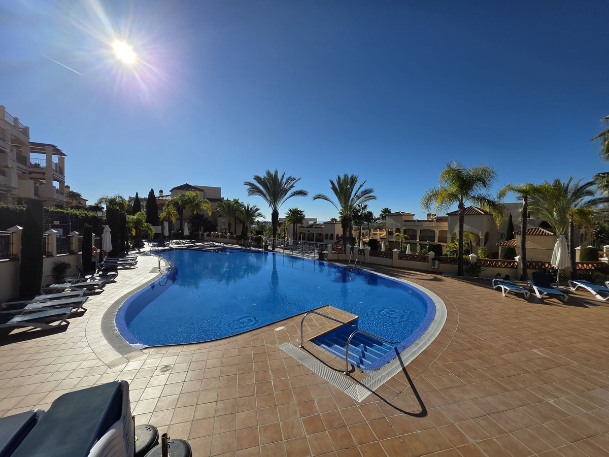 2 Bed Apartment for sale in Atalaya Costa Del Sol, Málaga, Spain