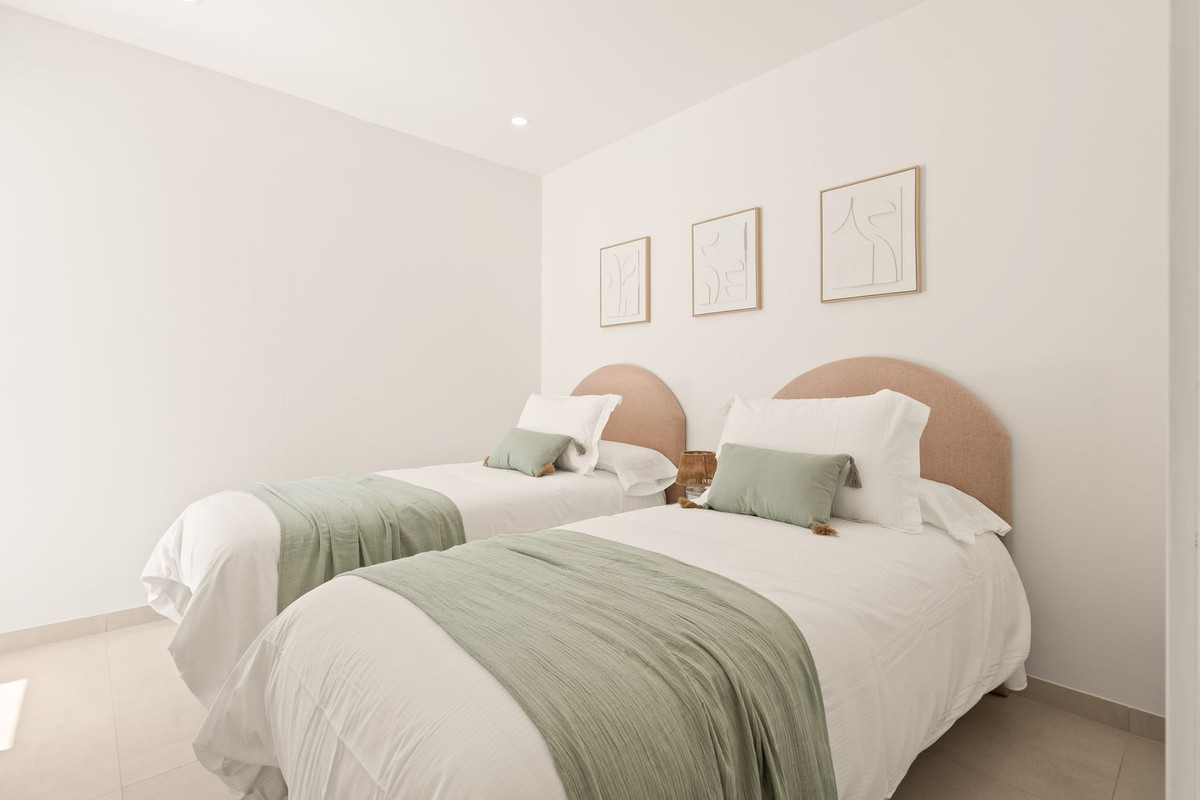 3 Bed Apartment for sale in La Cala De Mijas Costa Del Sol, Málaga, Spain