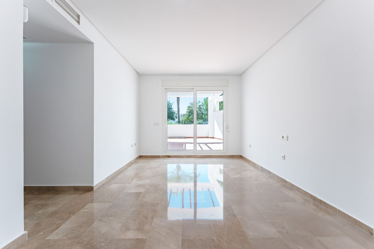 2 Bed Apartment for sale in Torrequebrada Costa Del Sol, Málaga, Spain
