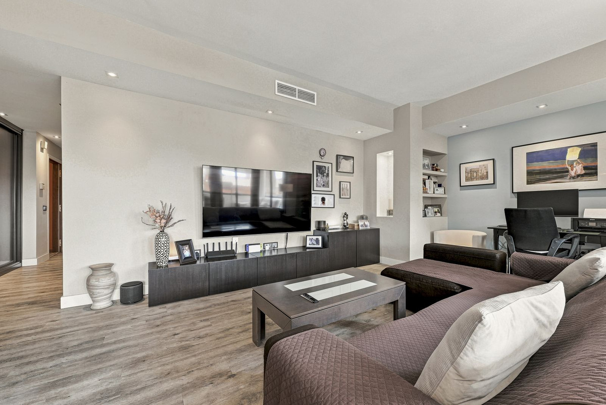 3 Bed Apartment for sale in Elviria Costa Del Sol, Málaga, Spain