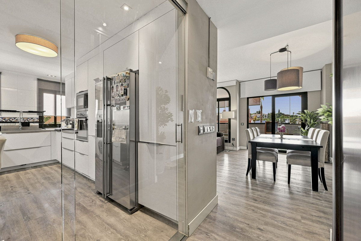 3 Bed Apartment for sale in Elviria Costa Del Sol, Málaga, Spain