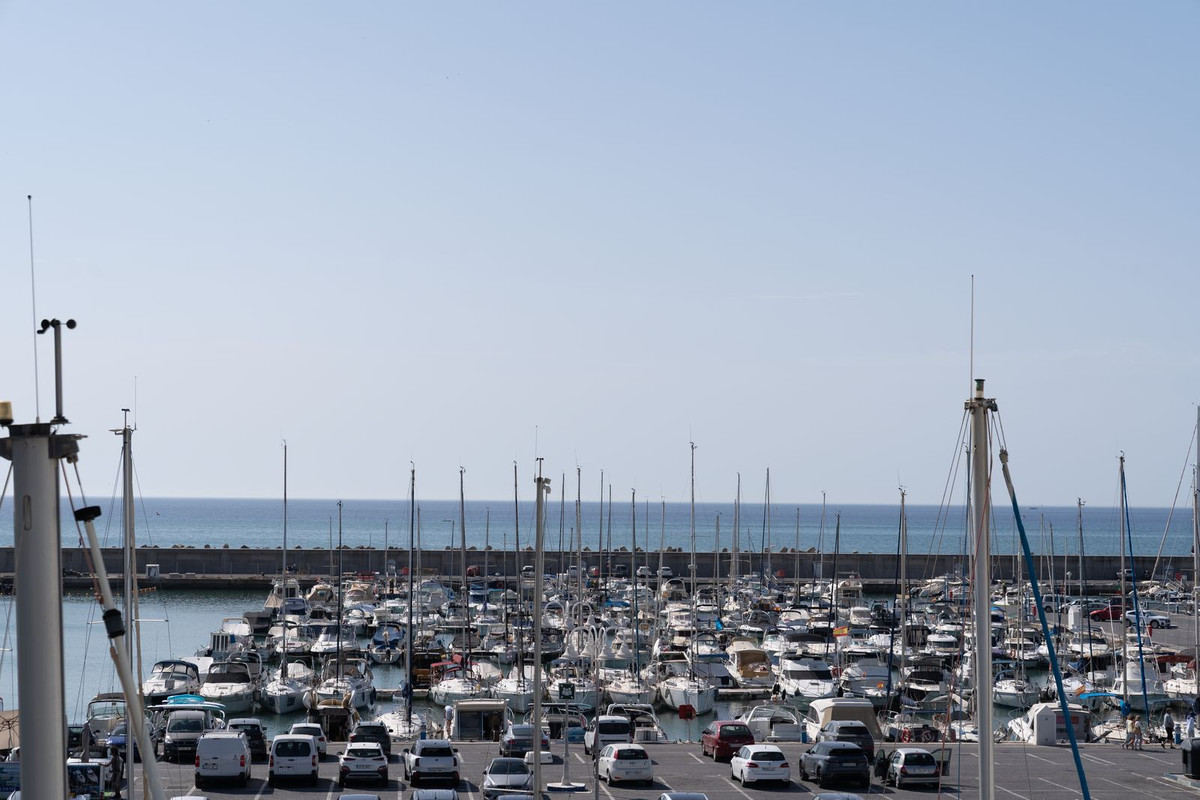 3 Bed Apartment for sale in Benalmadena Costa Costa Del Sol, Málaga, Spain