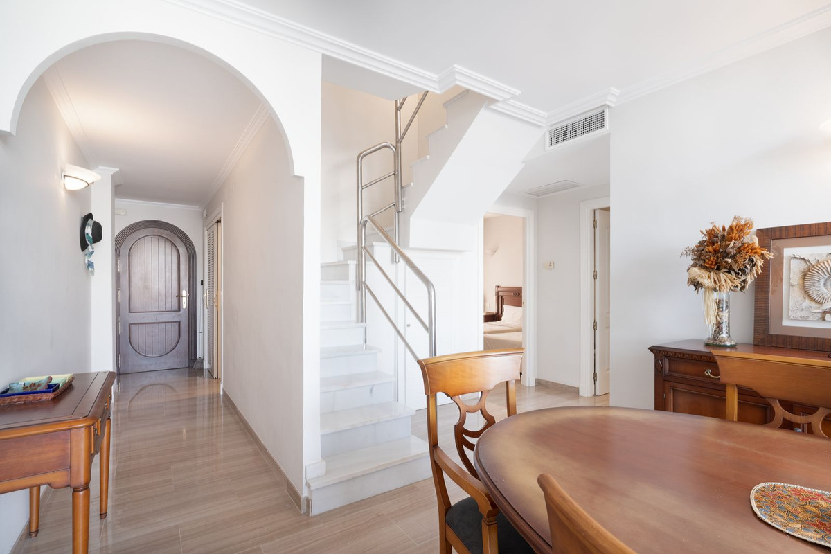 3 Bed Apartment for sale in Benalmadena Costa Costa Del Sol, Málaga, Spain