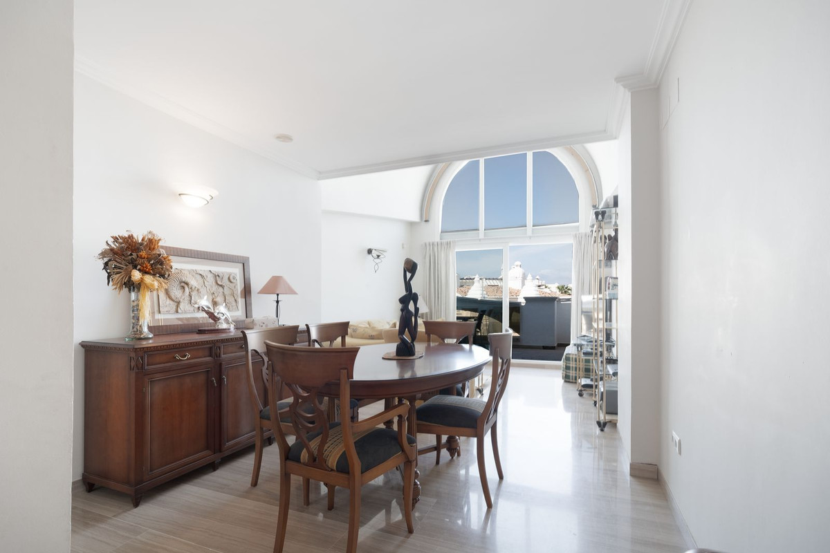 3 Bed Apartment for sale in Benalmadena Costa Costa Del Sol, Málaga, Spain