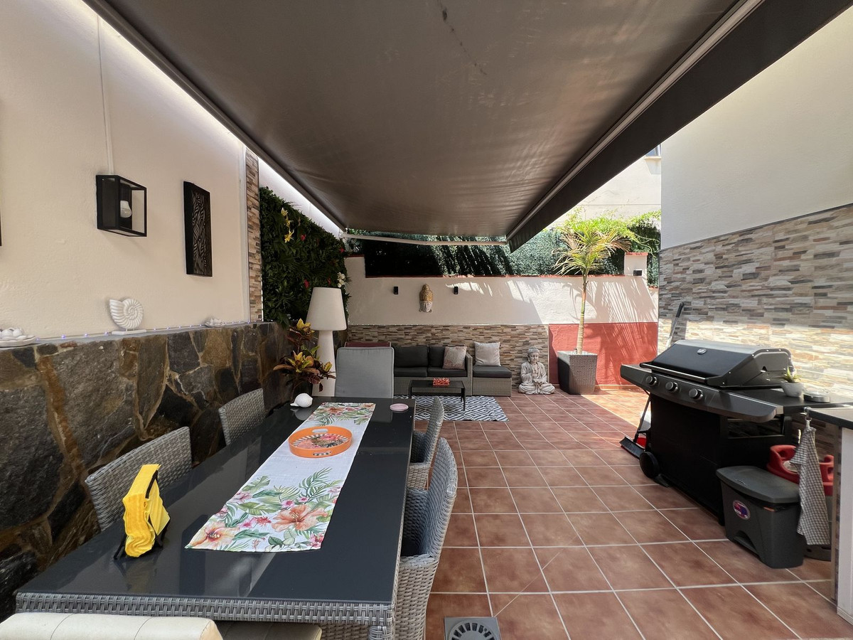 4 Bed Townhouse for sale in Cártama Costa Del Sol, Málaga, Spain