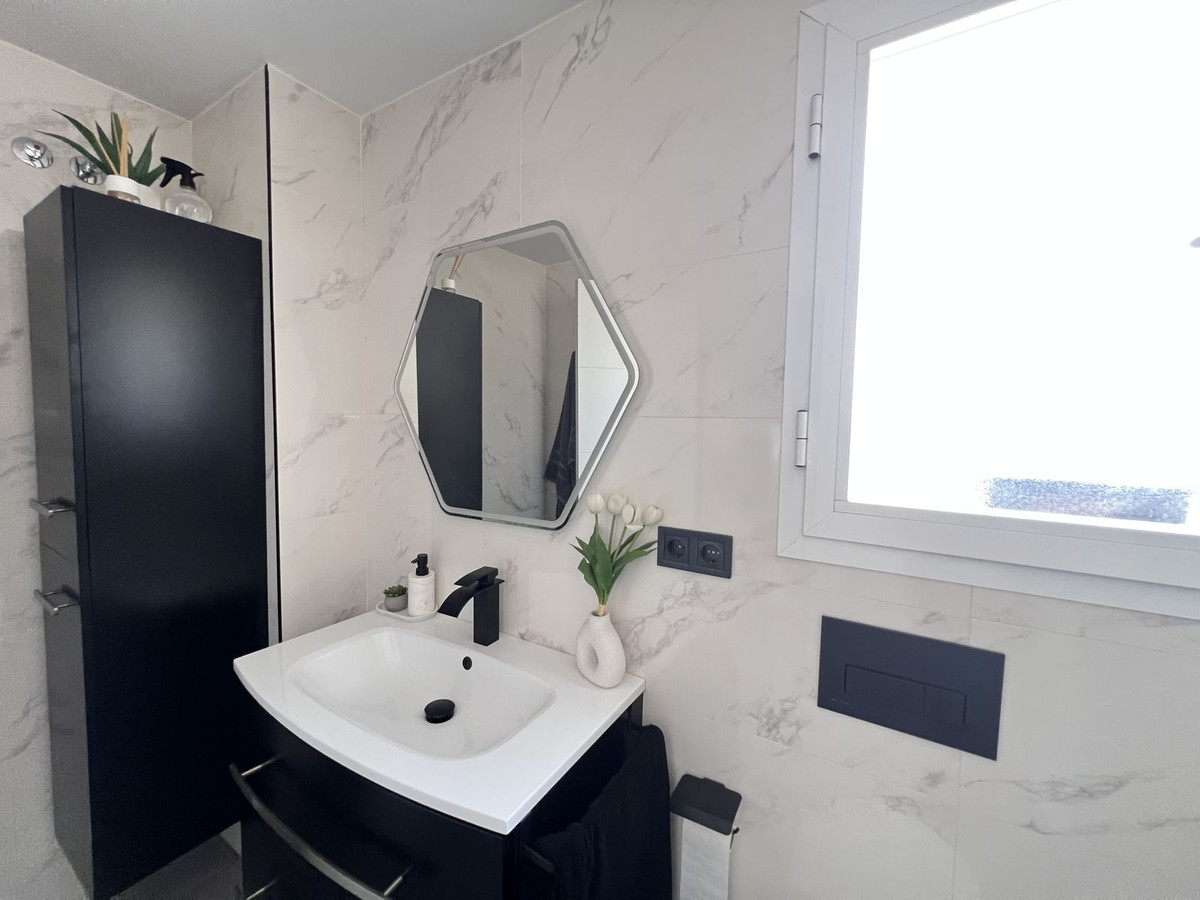 4 Bed Townhouse for sale in Cártama Costa Del Sol, Málaga, Spain