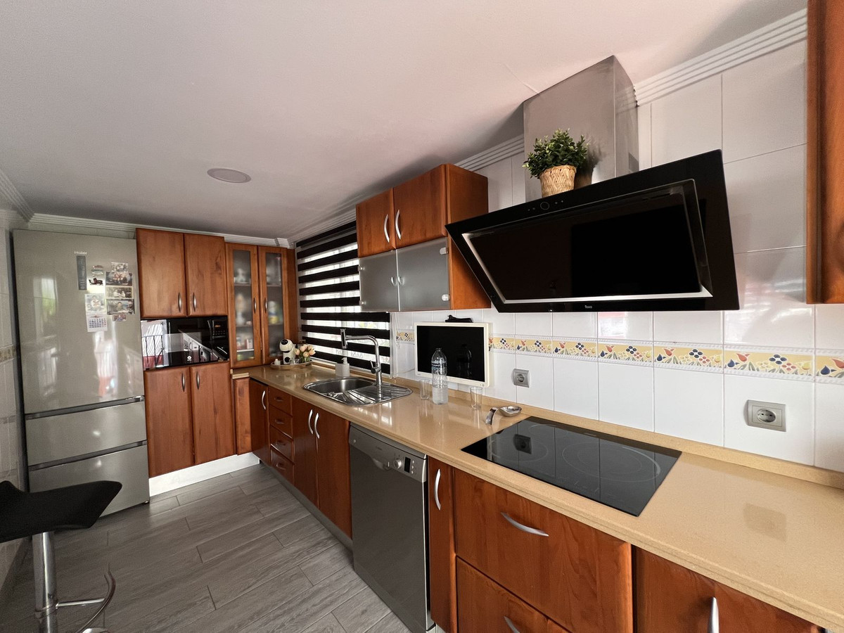 4 Bed Townhouse for sale in Cártama Costa Del Sol, Málaga, Spain
