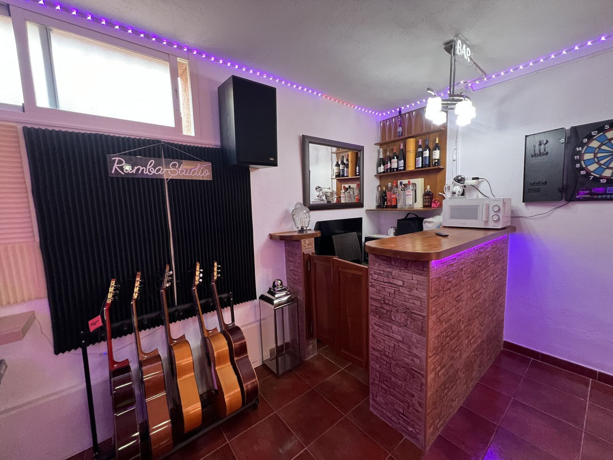 4 Bed Townhouse for sale in Cártama Costa Del Sol, Málaga, Spain