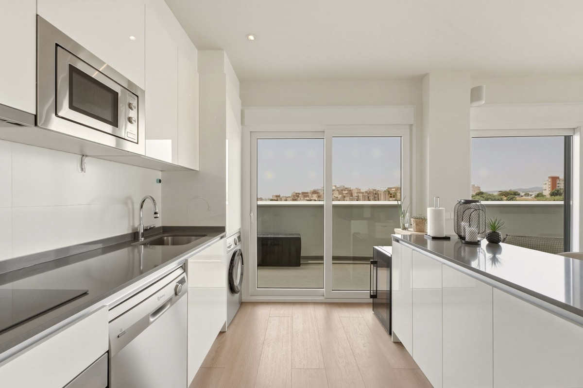4 Bed Apartment for sale in Estepona Costa Del Sol, Málaga, Spain
