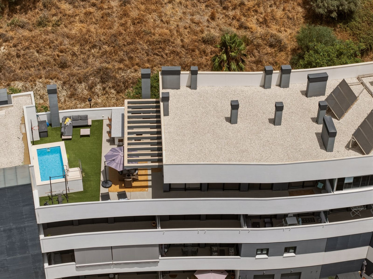 4 Bed Apartment for sale in Estepona Costa Del Sol, Málaga, Spain